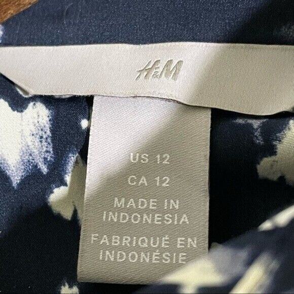 H&M Versatile Career Blouse Long Sleeve Soft Woven Office Casual Shirt Size 12 - Picture 6 of 7